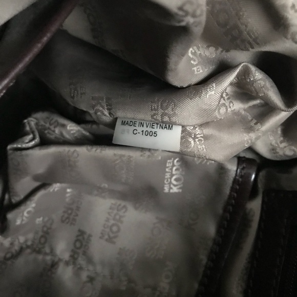 Authentic Michael Kors Brown & Tan Gansevoort bag - Picture 6 of 8